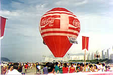 Publicidade de balao na praia